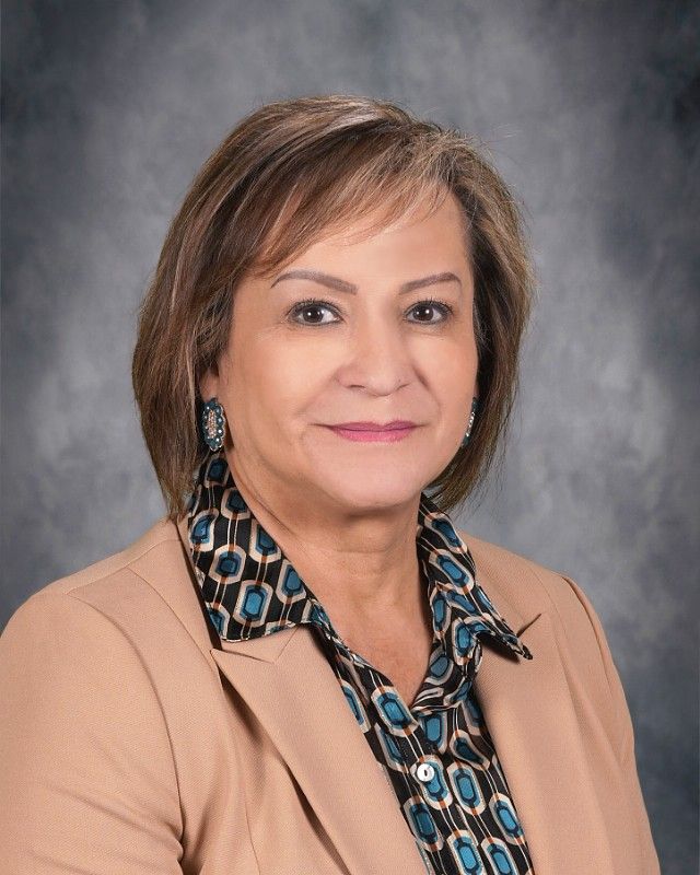 Principal Bertha Alvarez headshot